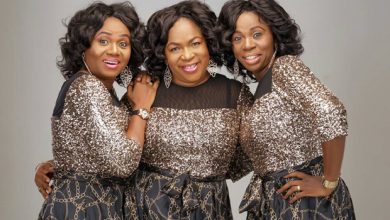 Daughters Of Glorious Jesus - Yeyi W'aye