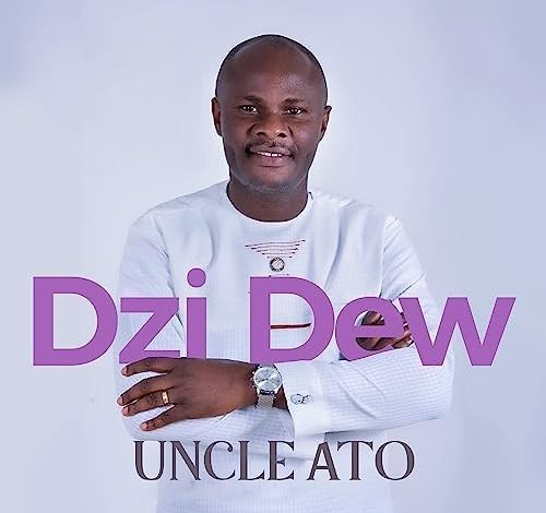 Uncle Ato - Dzidew (Live) Ft. Ceccy Twum