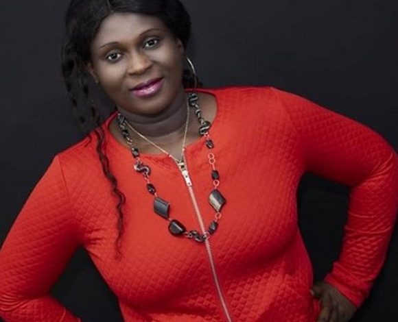 Esther Smith - Adze Ko