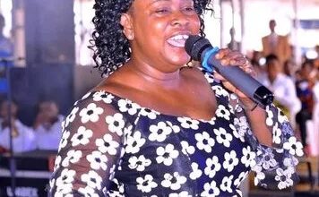 Mama Esther - Mahohiahiafo