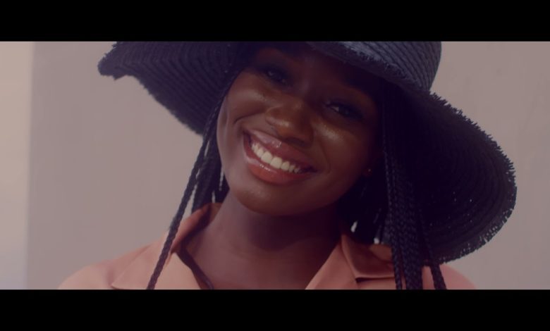 Flexclusive - Monalisa ft Bisa Kdei (Official Video)