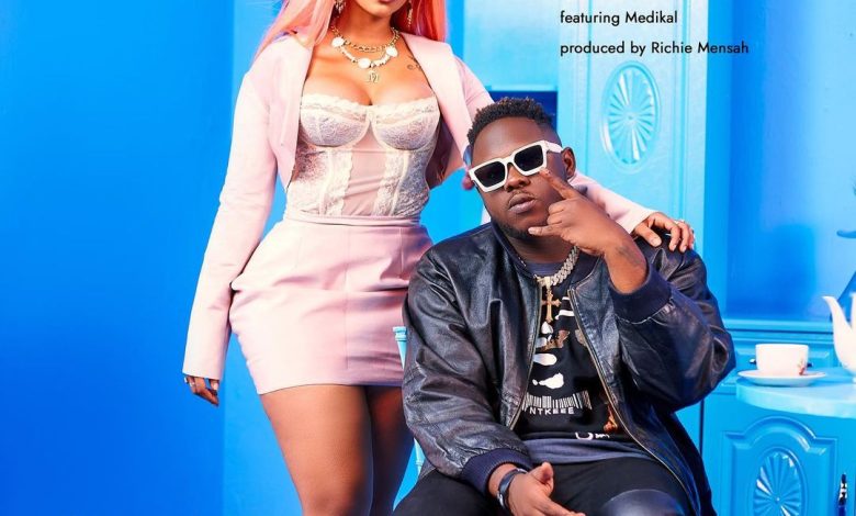 Mona-4Reall-Zaddys-Girl-Ft-Medikal-oneclickghana-com_-mp3-image.jpg
