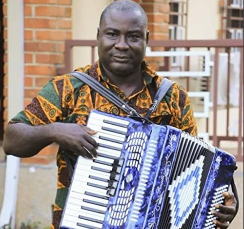 Edward Akwasi Boateng - Adee Mepe Nyinaa