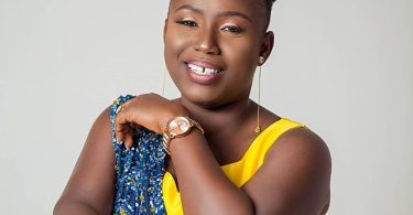 Diana Hamilton - Ayeyi Nwom (Songs of Praise) Live