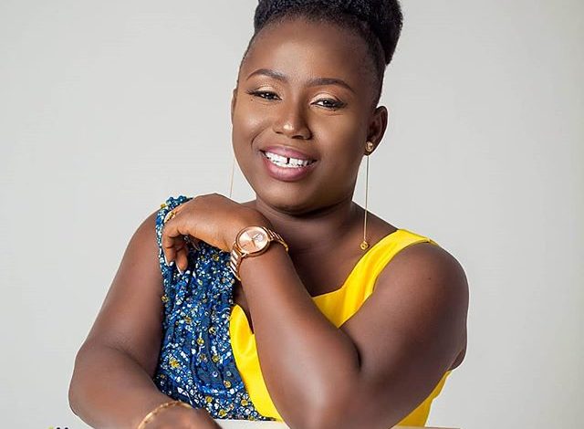 Diana Hamilton - Ayeyi Nwom (Songs of Praise) Live