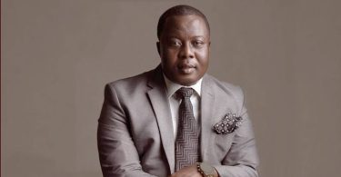 Pastor Joe Beecham - Kae Me