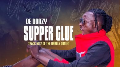 Striker De Donzy - Super Glue
