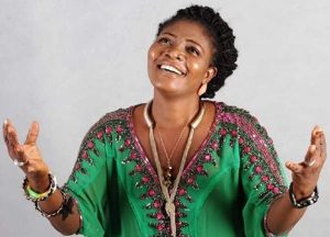 Florence Obinim - Mesom Nyame (Worship)