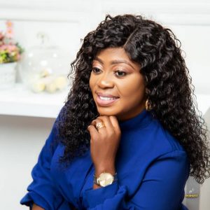 Agnes Opoku Agyemang - Fame Sie (Worship)