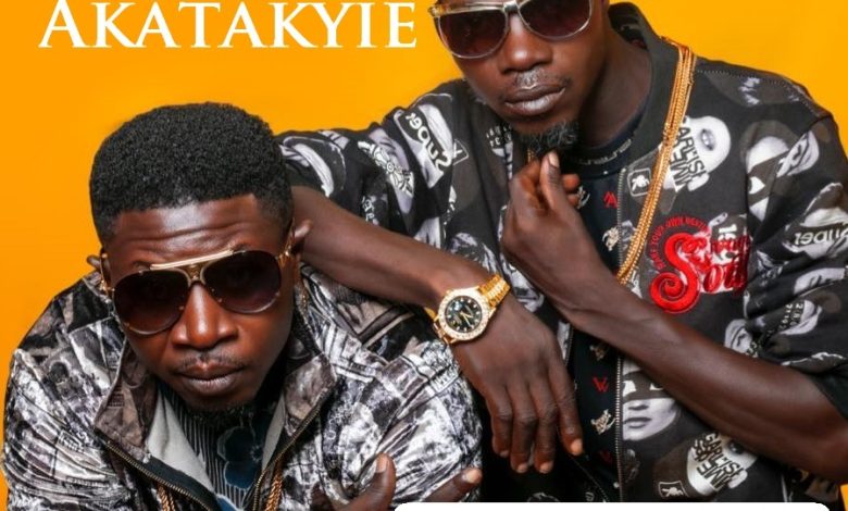 Akatakyie - Siesie Obaa No