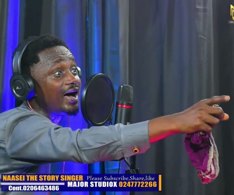 Naasei The Story Singer - Peter Ee Wompia (Hot Praises)