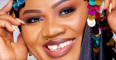 Obaapa Christy - Emma Me Nsre (Let Me Not Beg)