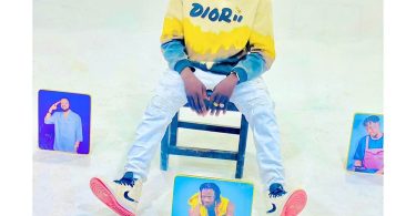 Striker De Donzy - Lan Washira