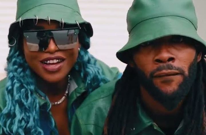 Starfel - Lomé Vivina Ft. Lauraa