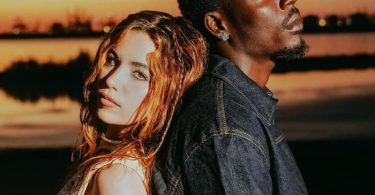 Yael Daila - Play Pretend Ft. Twitch 4EVA